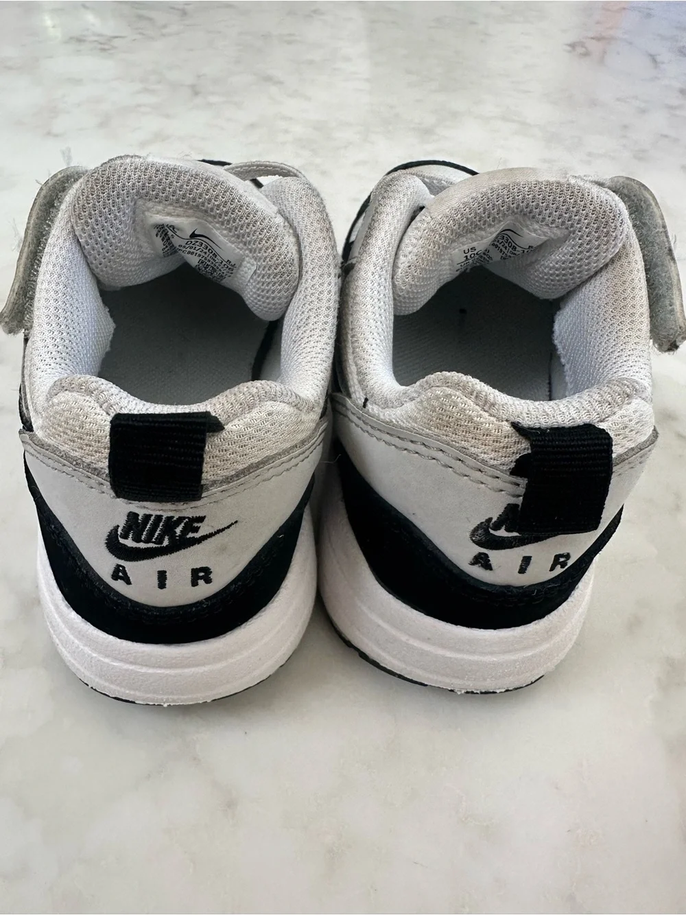 Nike kids air